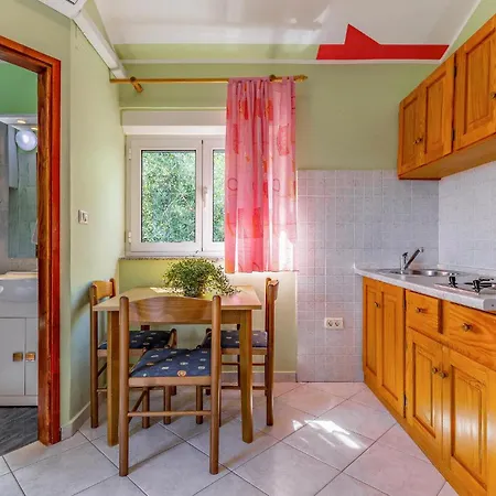 Holiday home 4 Bedroom Stunning In *