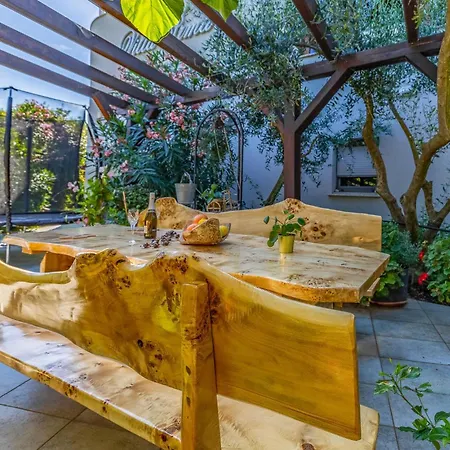 4 Bedroom Stunning In