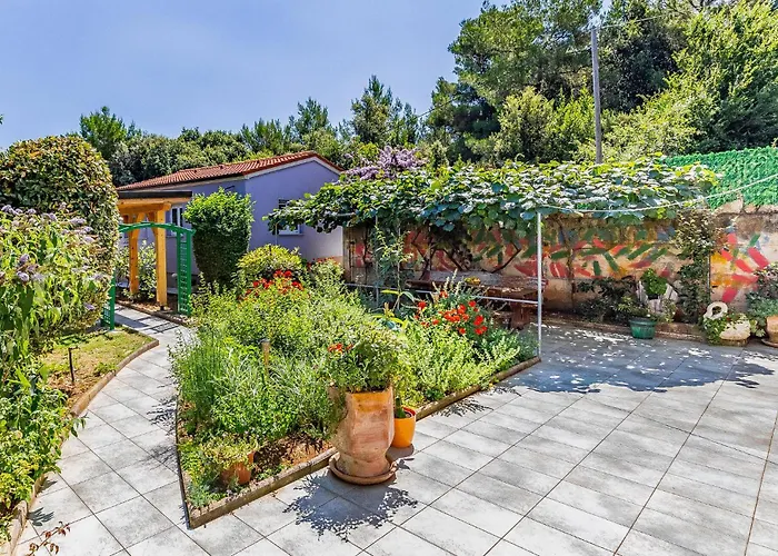 Sara Hébergement de vacances Ližnjan